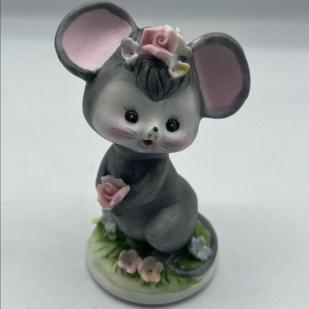 Vintage Ceramic Mouse Figurine with flowers.